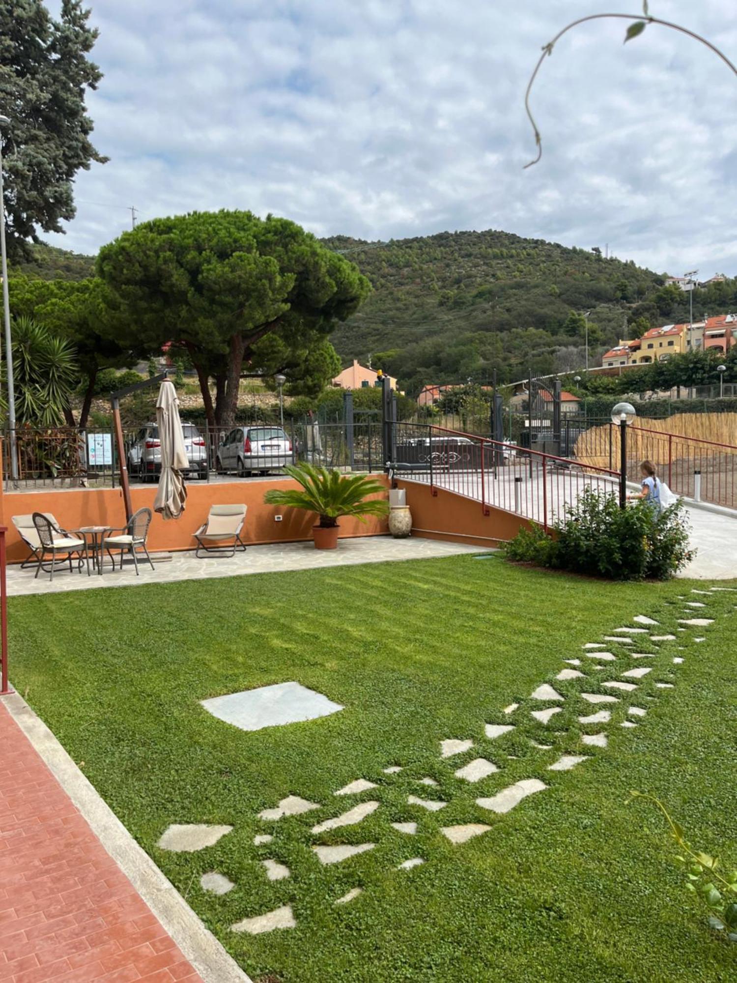 La Casa Del Gallo Pietra Ligure Ngoại thất bức ảnh